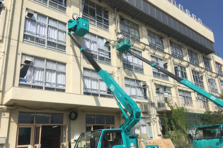 学校照明取り付け工事